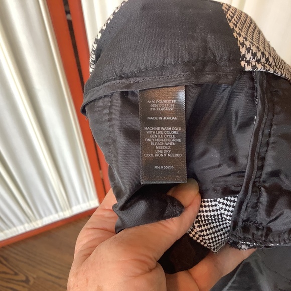 Express Columnist Woman’s Dress Pants Black and White Plaid Size 6R - Picture 6 of 6